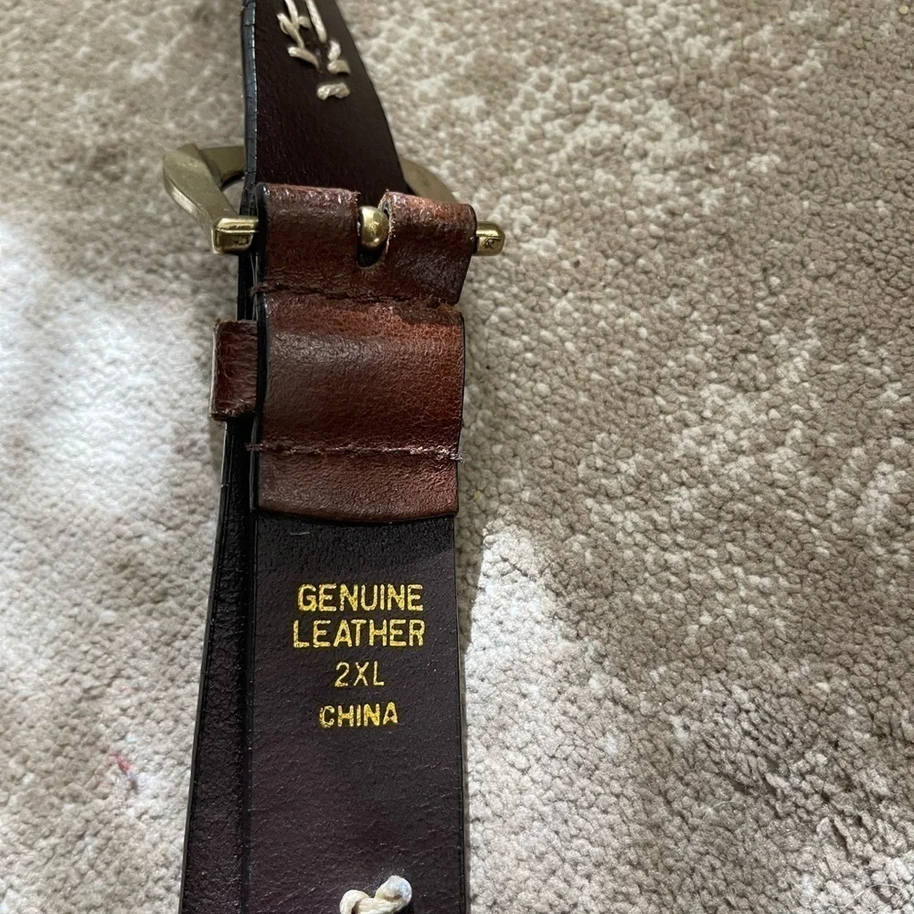 Floral embroidery belt